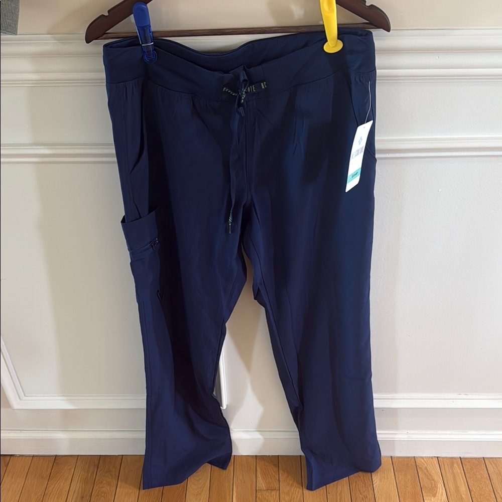 NWT women’s scrubs